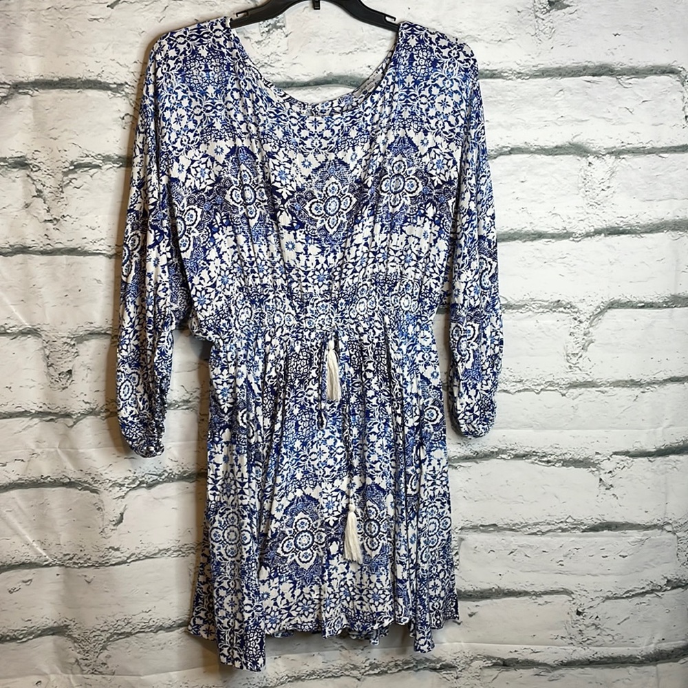 White Birch long sleeve, elastic waist dress with shorts sz L NWOT